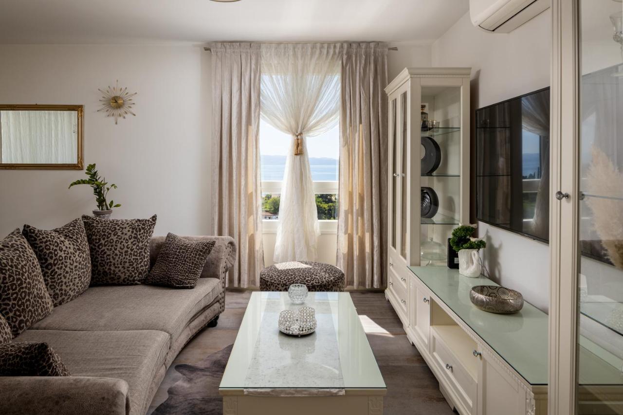 Luxury Apartment Azure Сплит Экстерьер фото
